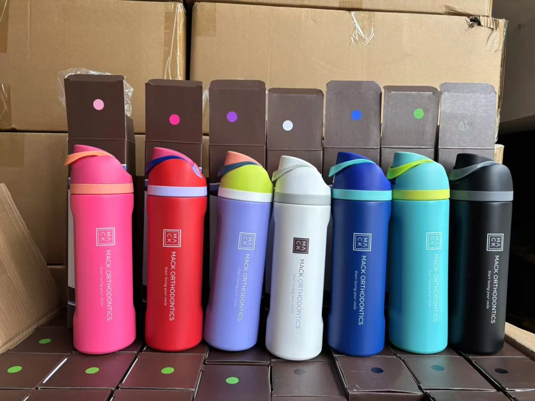 Top Owala FreeSip Alternatives for Private Label Brands (OEM Guide)